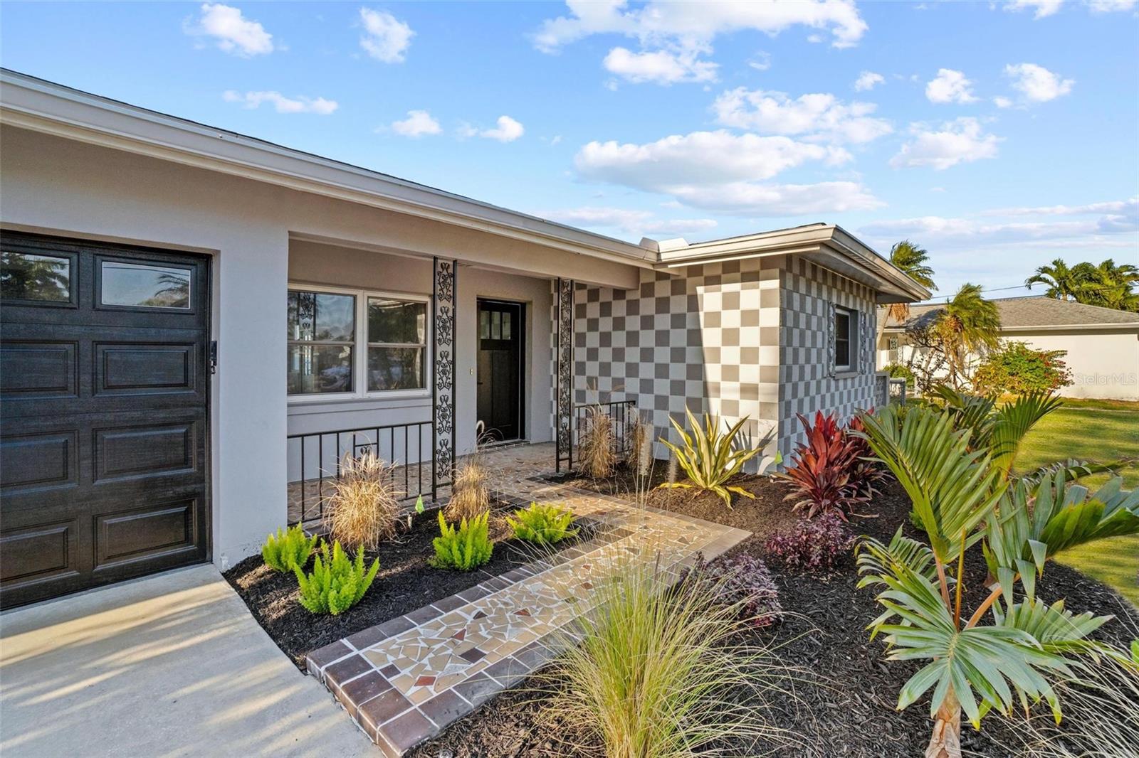 Image 2 of 47 For 7160 Shore Drive