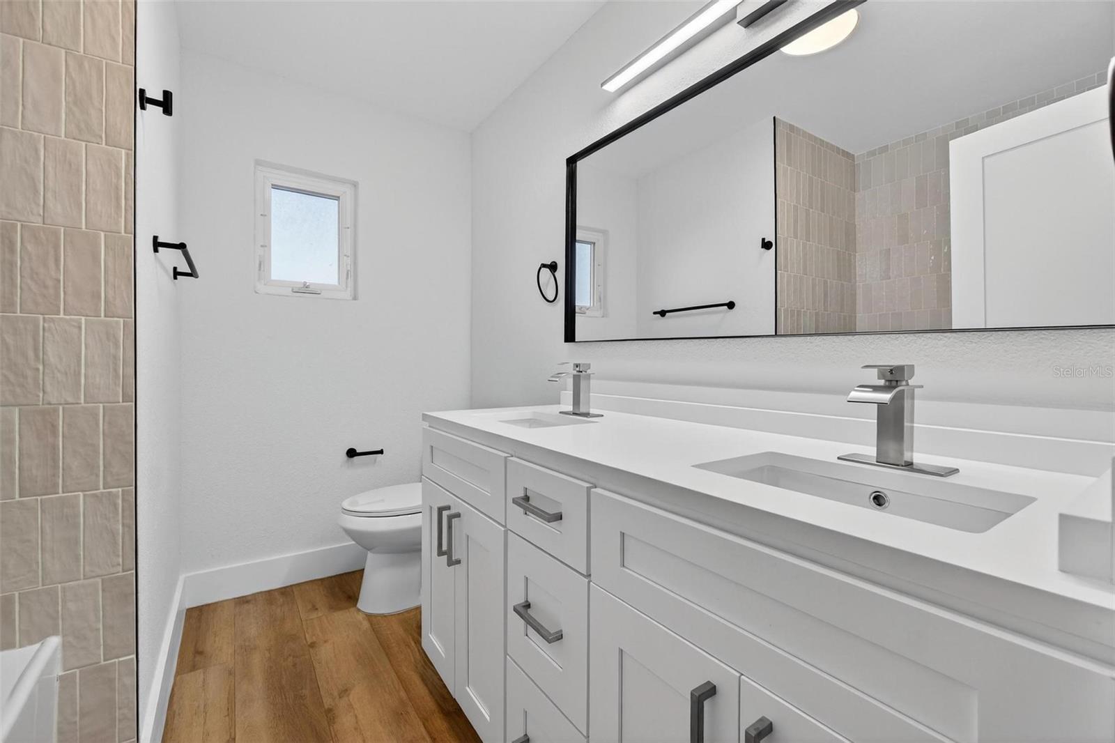 Image 20 of 47 For 7160 Shore Drive