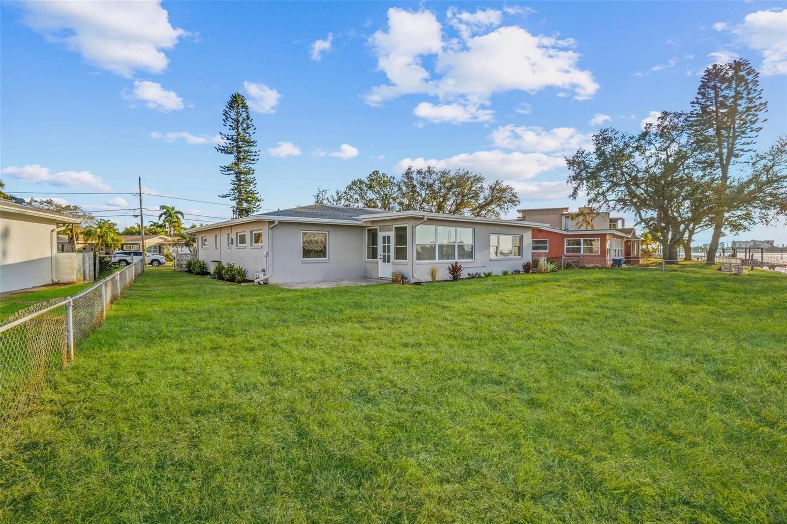 Image 35 of 47 For 7160 Shore Drive