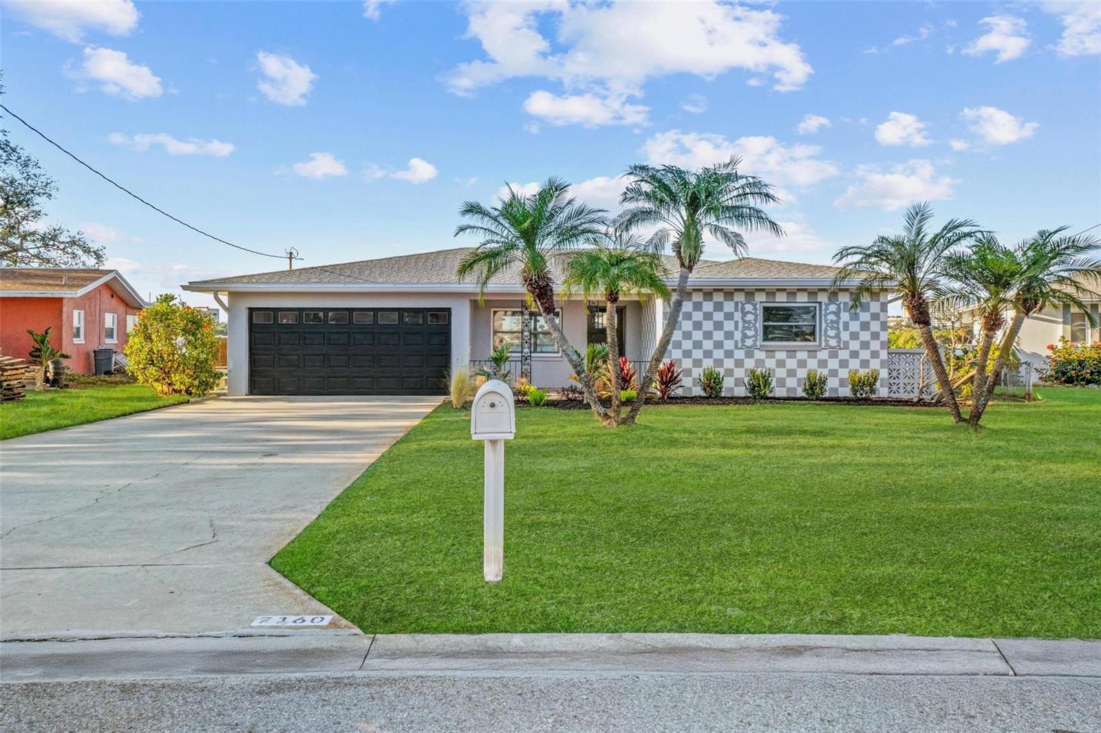 Image 37 of 47 For 7160 Shore Drive