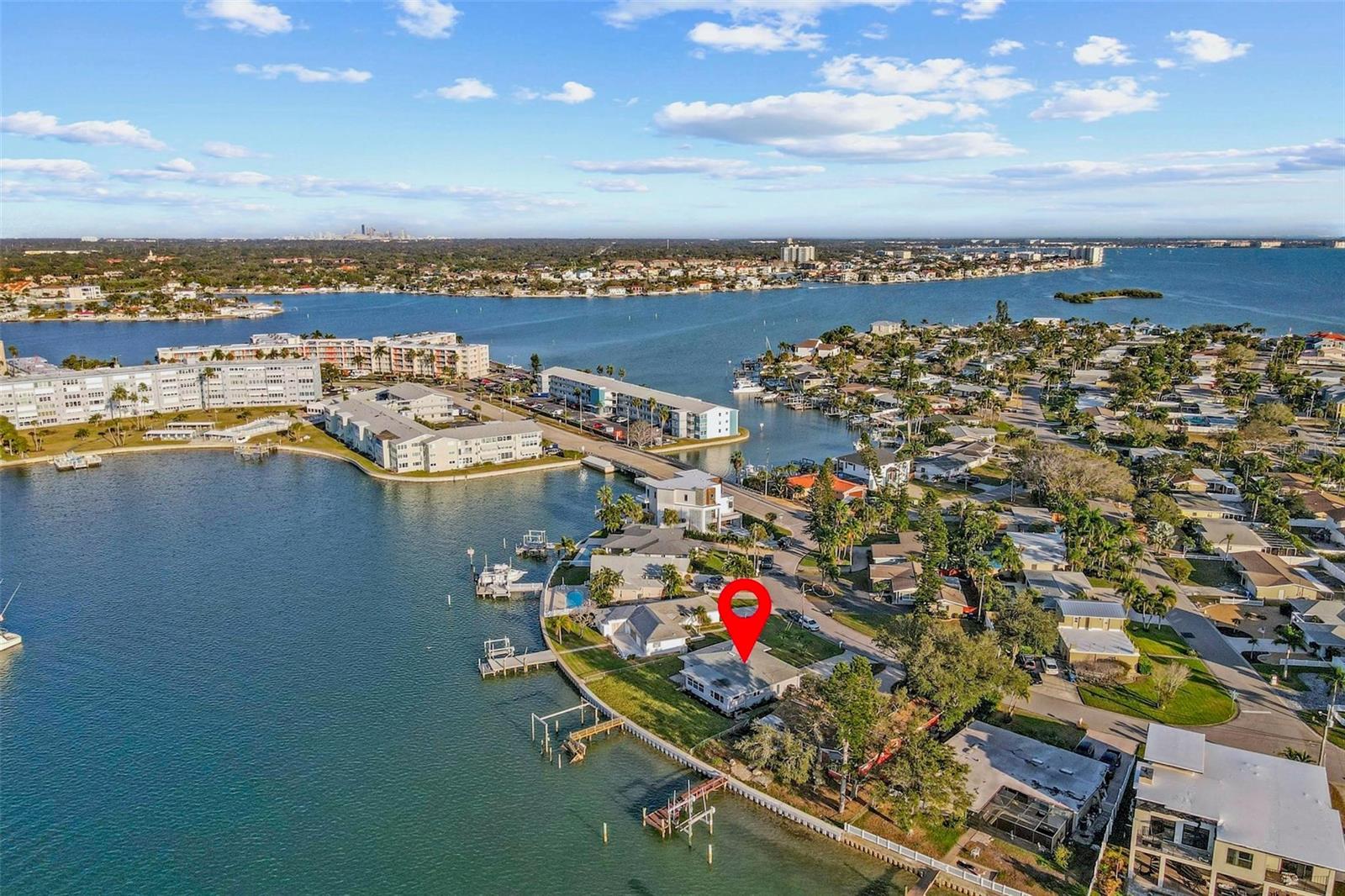 Image 40 of 47 For 7160 Shore Drive