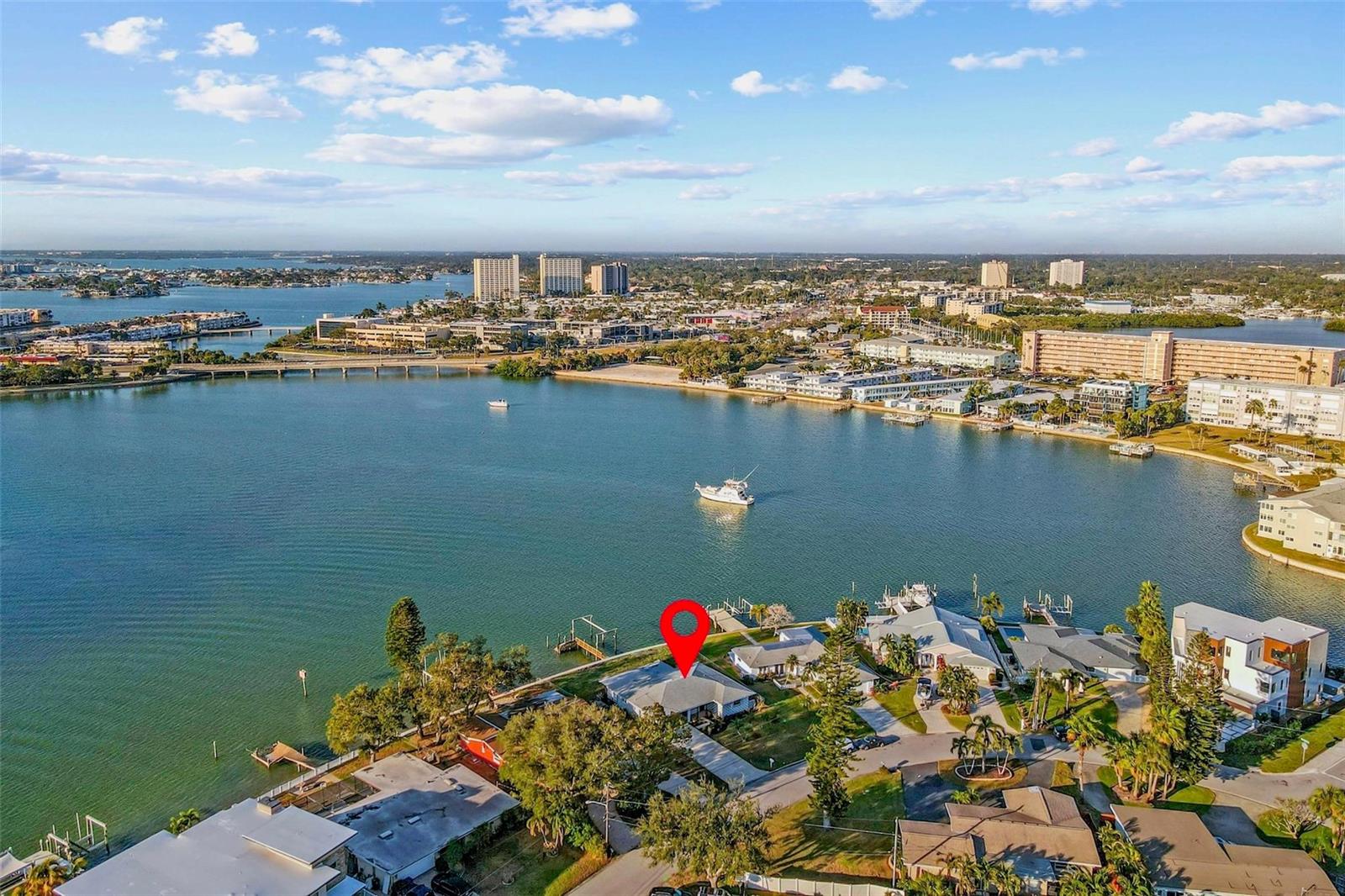 Image 43 of 47 For 7160 Shore Drive