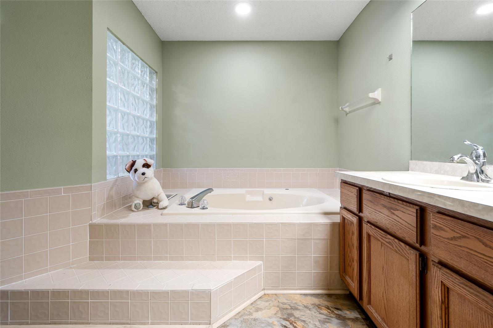 Image 19 of 69 For 8738 Tantallon Circle