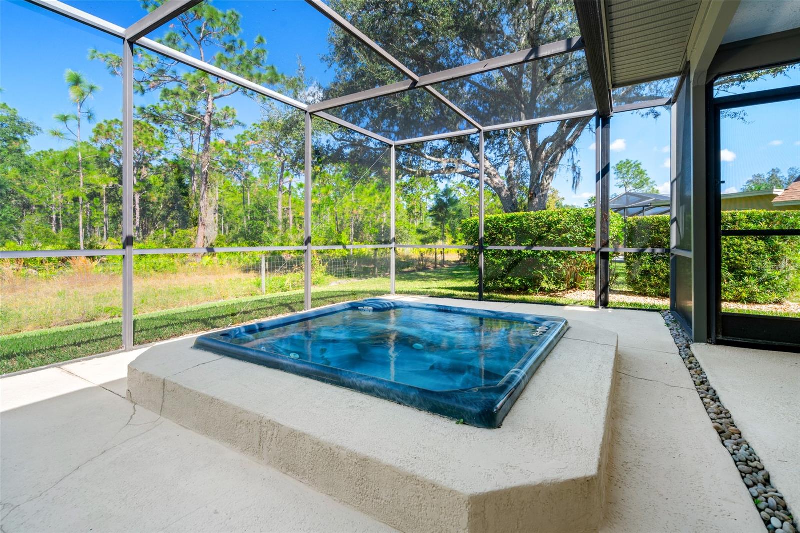 Image 38 of 69 For 8738 Tantallon Circle