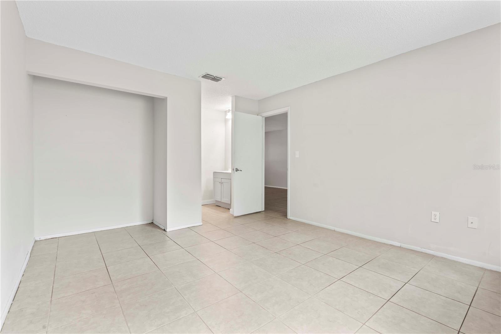 Image 13 of 26 For 11511 113th Street 4f