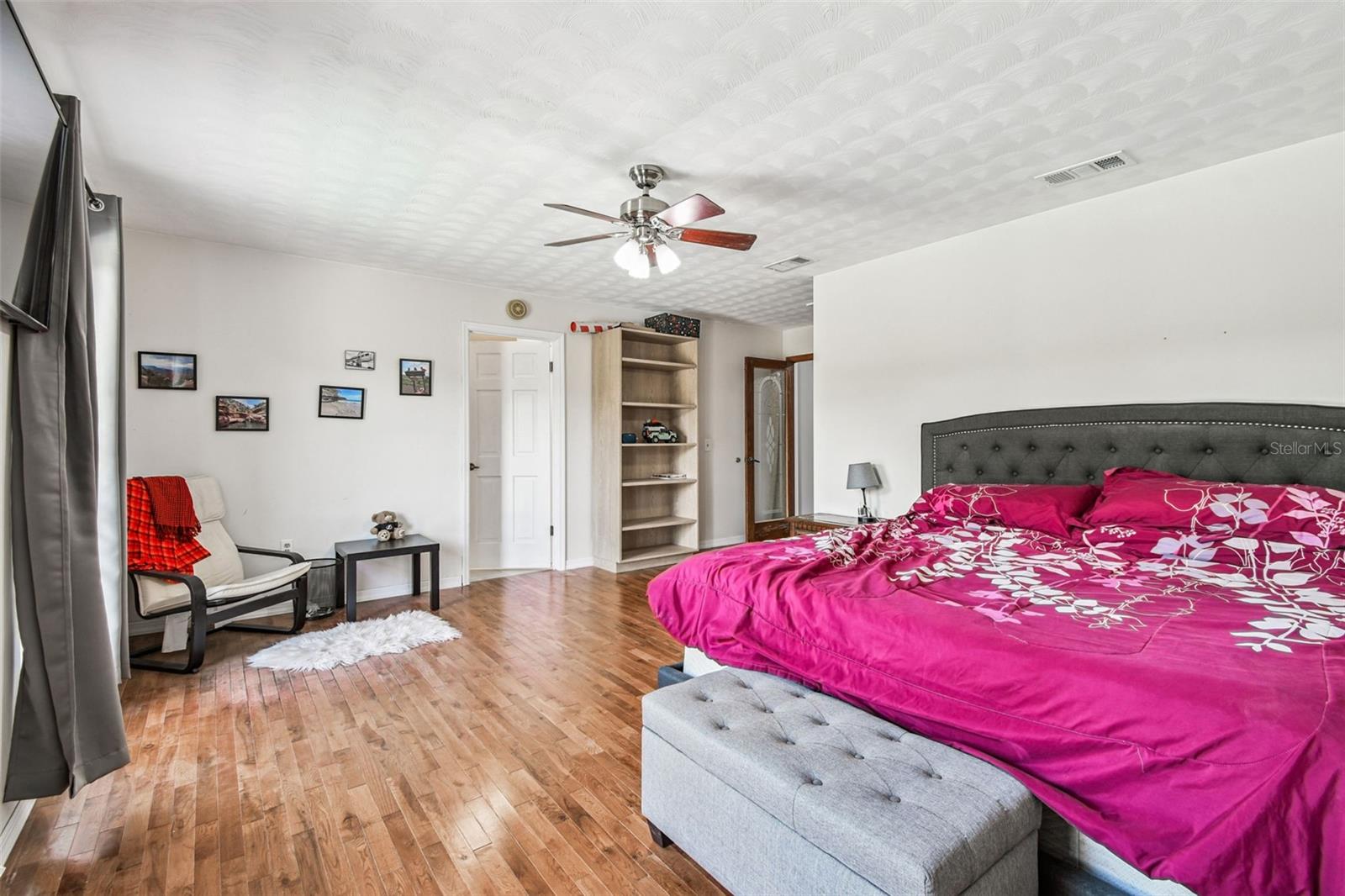 Image 16 of 37 For 9504 Starlite Drive