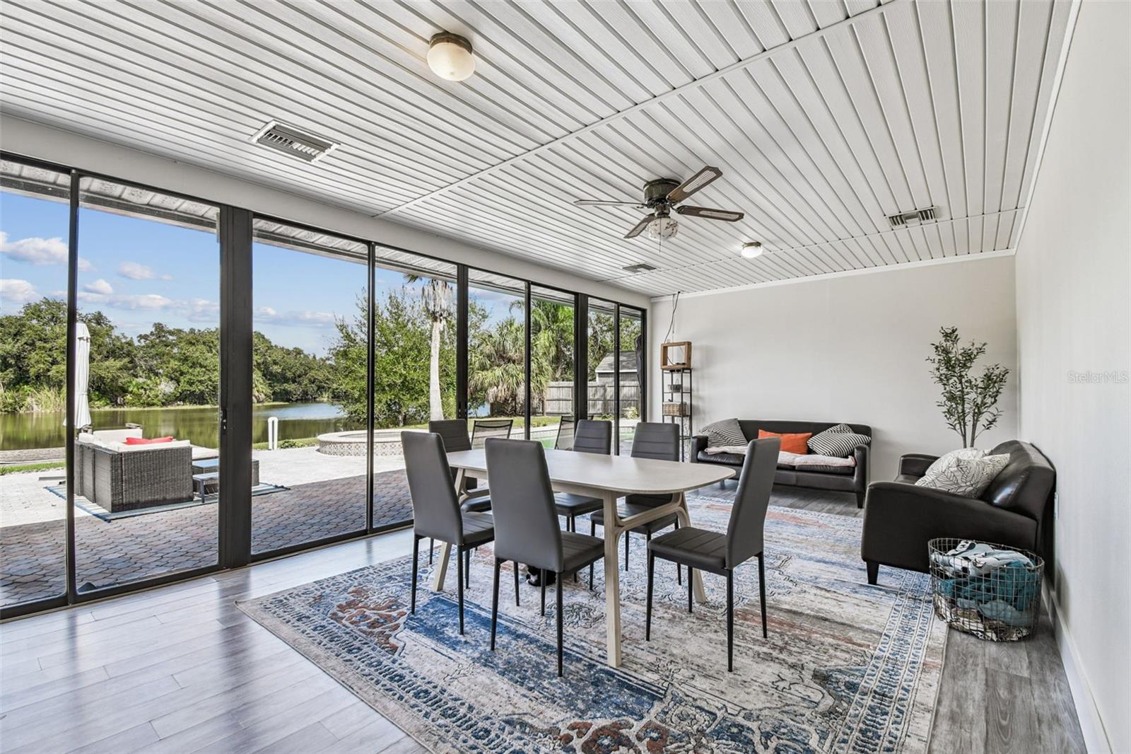 Image 23 of 37 For 9504 Starlite Drive