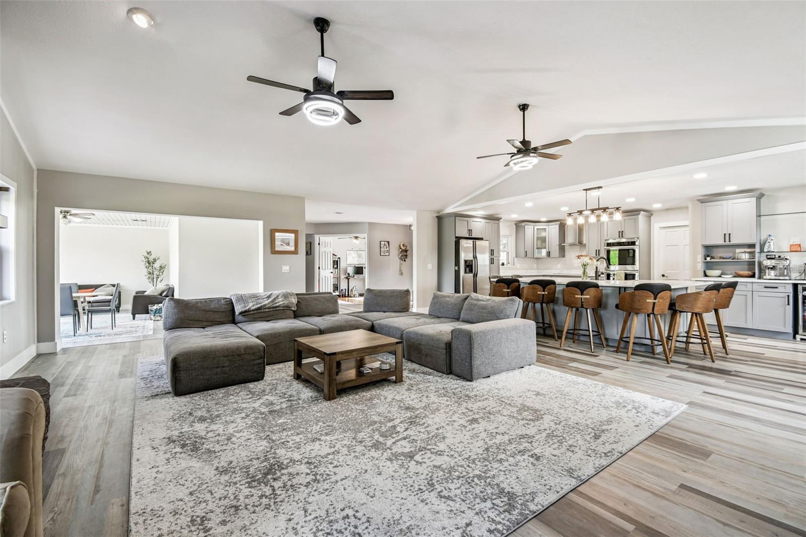 Image 26 of 37 For 9504 Starlite Drive