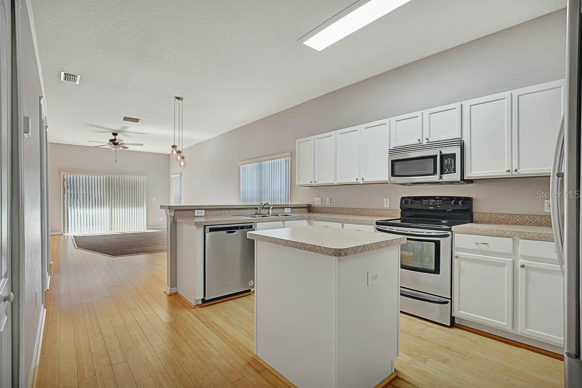 Image 5 of 27 For 6165 Skylarkcrest Drive