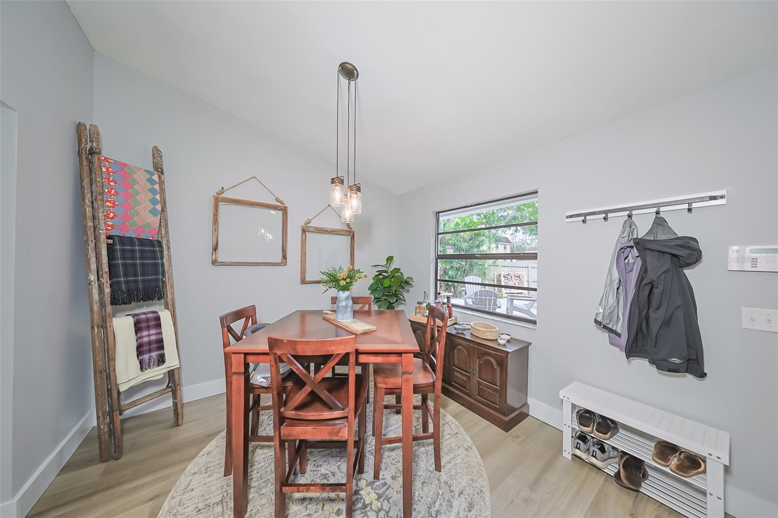 Image 16 of 39 For 4101 Holly Street