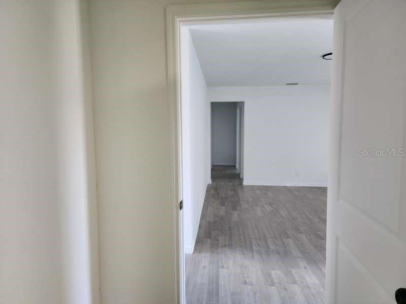 Image 10 of 25 For 8522 Tidewater Trail