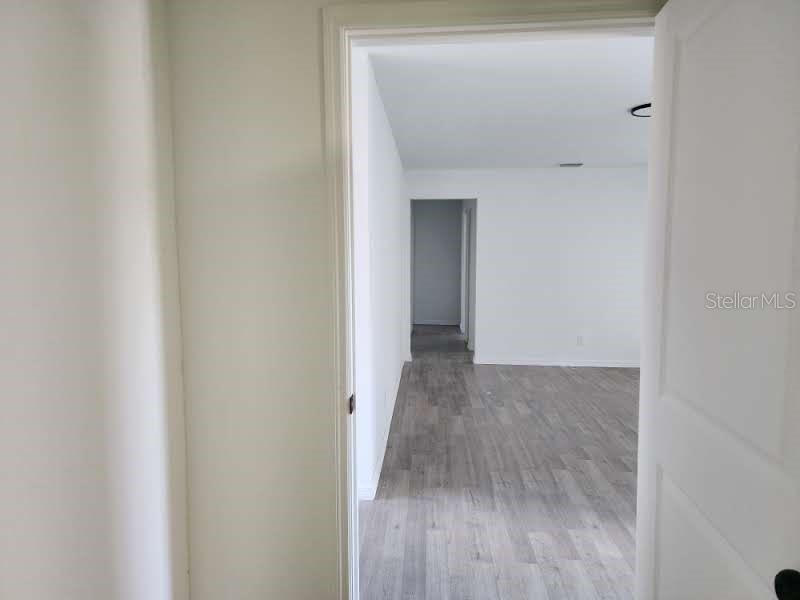 Image 11 of 25 For 8522 Tidewater Trail