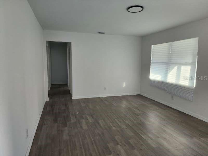 Image 12 of 25 For 8522 Tidewater Trail