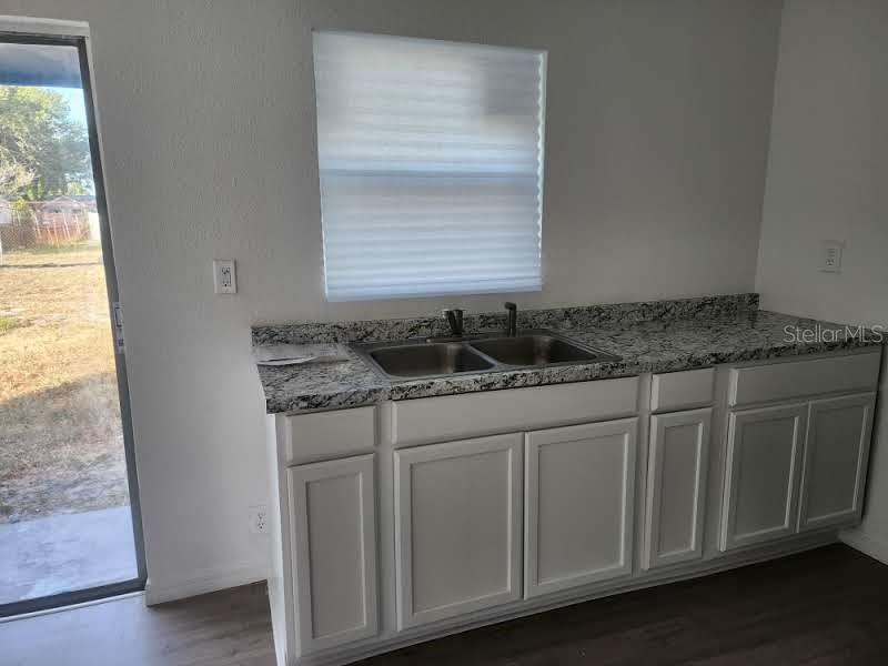 Image 16 of 25 For 8522 Tidewater Trail