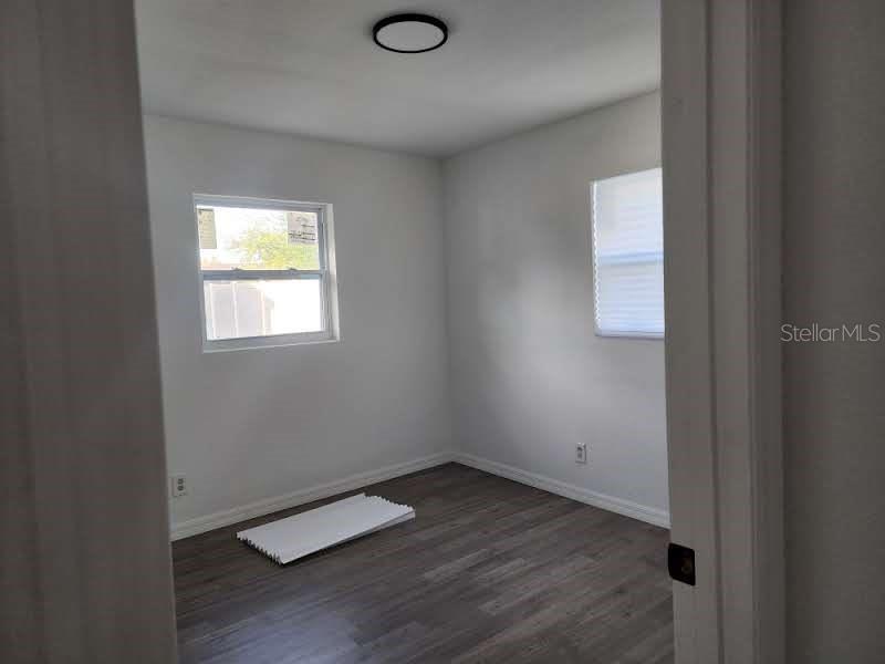 Image 22 of 25 For 8522 Tidewater Trail