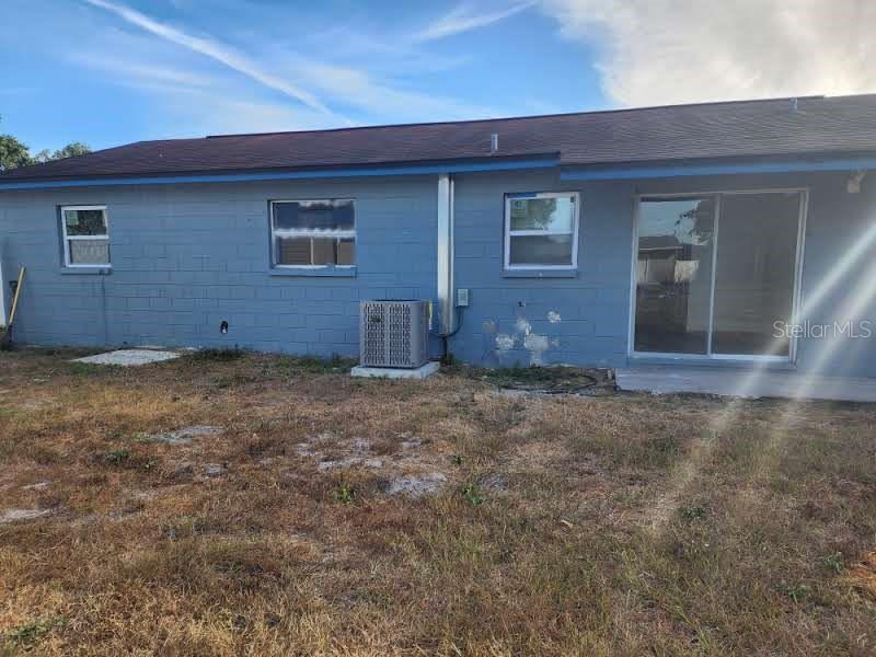 Image 4 of 25 For 8522 Tidewater Trail