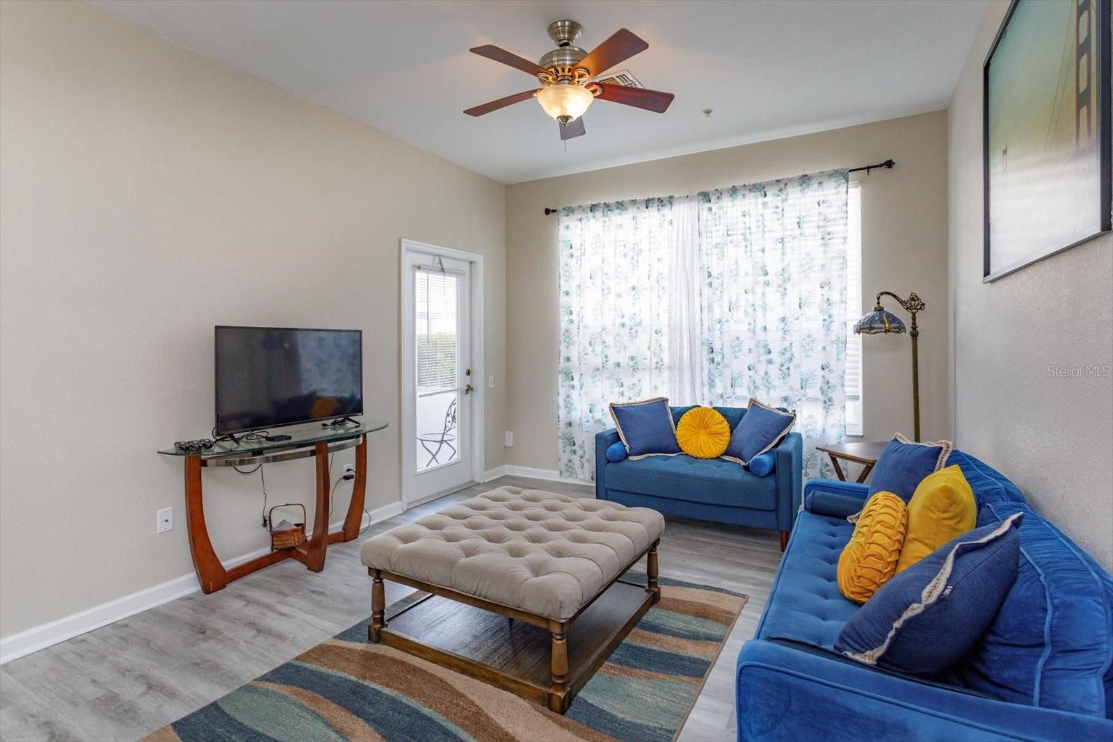 Image 7 of 33 For 2310 Silver Palm Dr 104