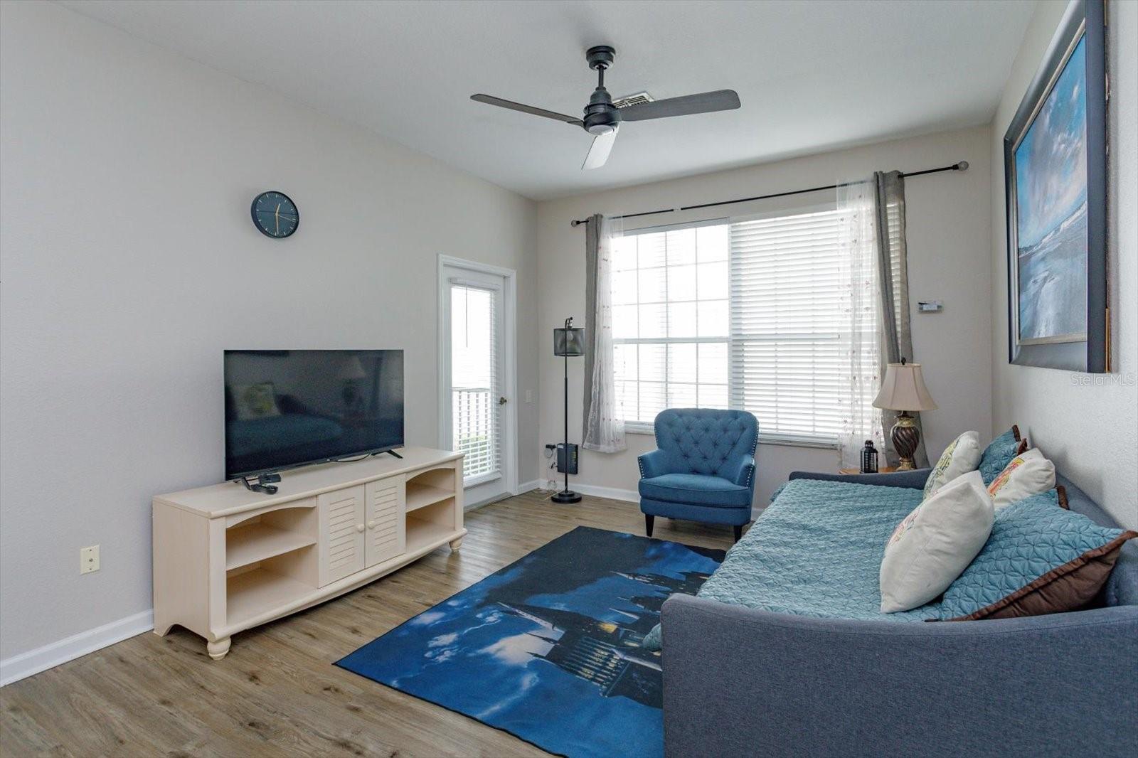 Image 8 of 33 For 2302 Silver Palm Dr 204