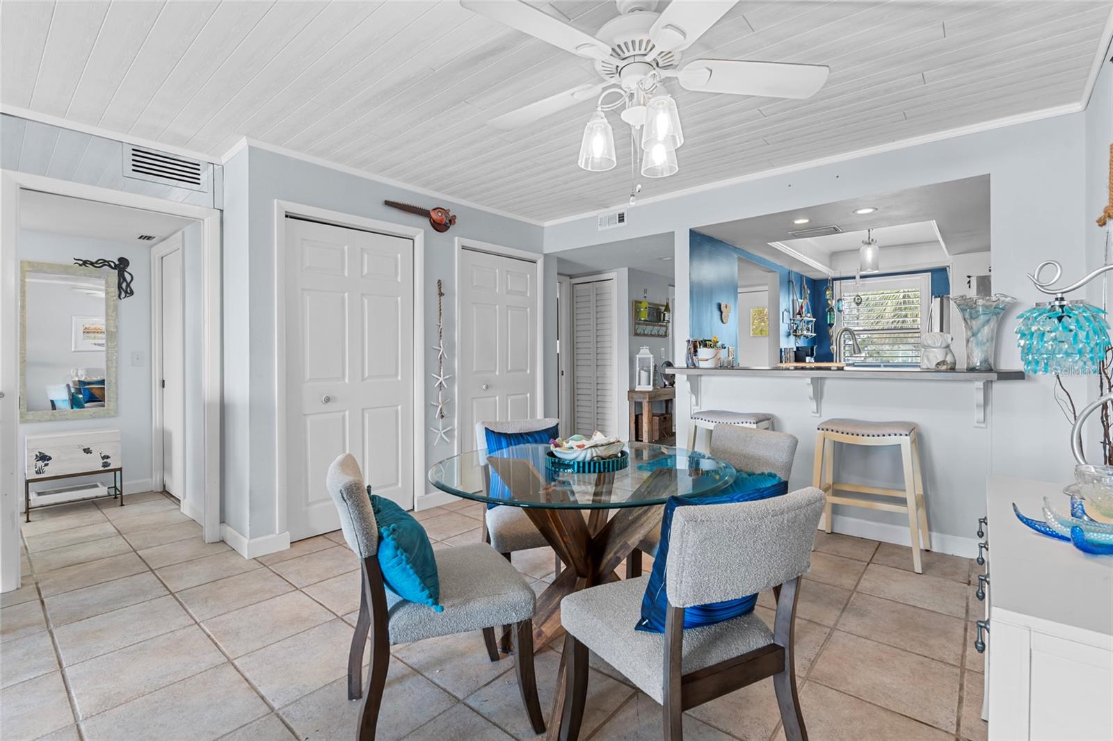 Image 12 of 48 For 11650 Capri Circle S 108