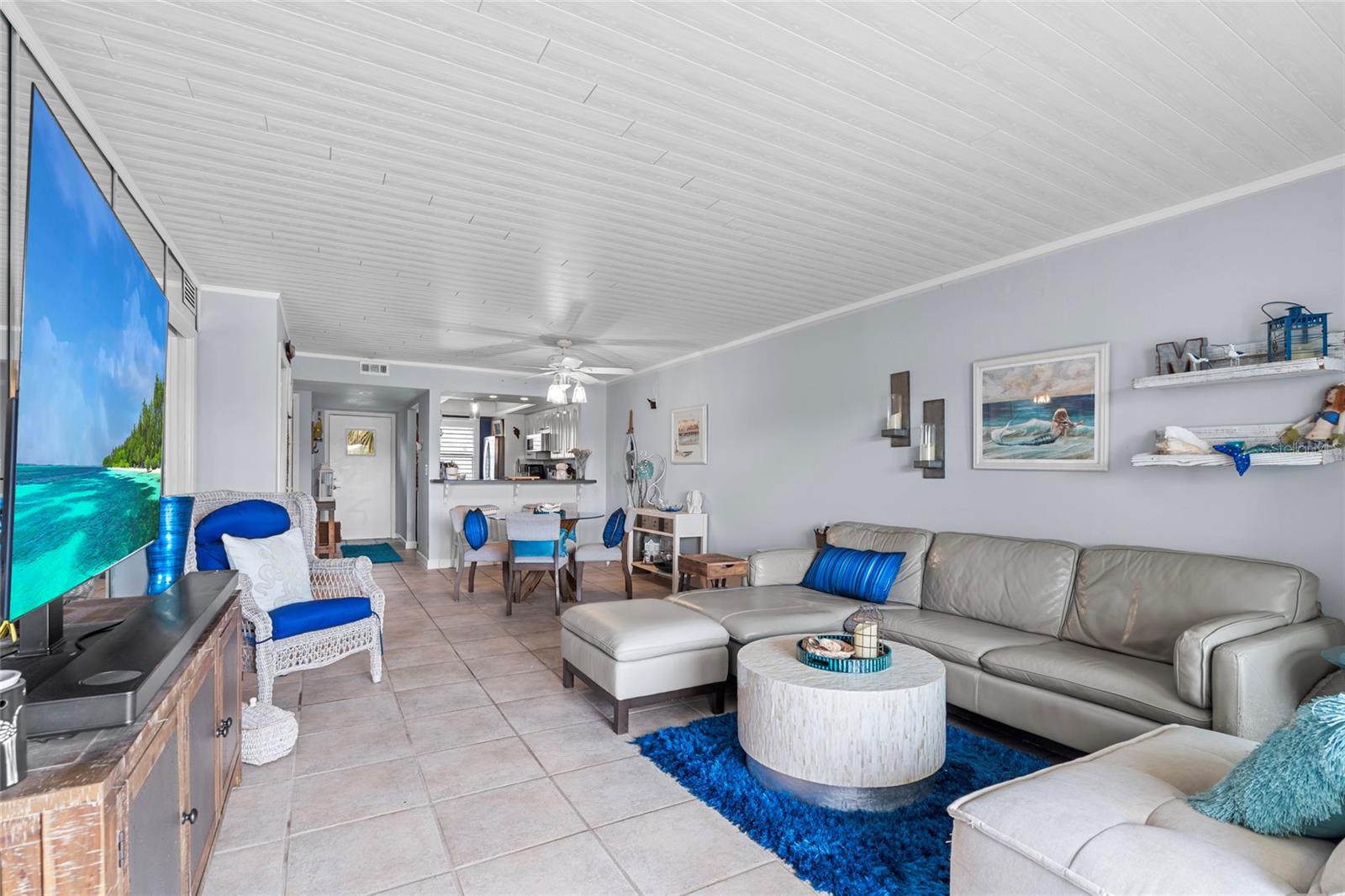 Image 16 of 48 For 11650 Capri Circle S 108