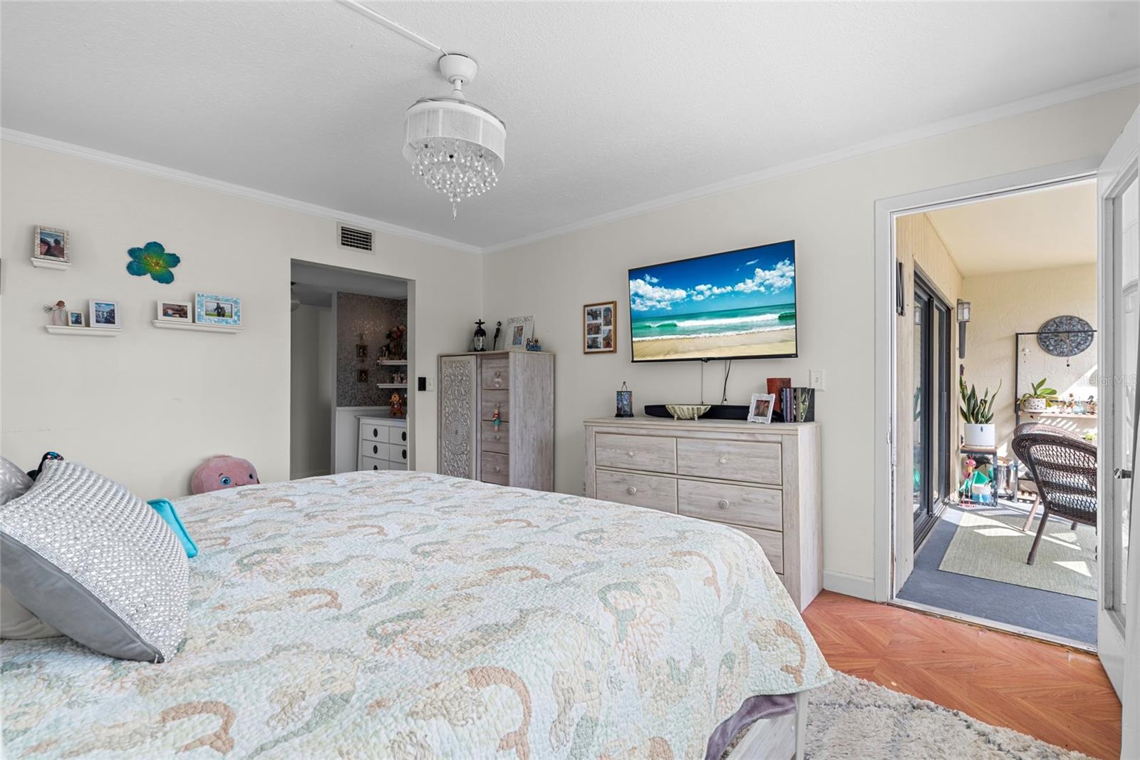 Image 23 of 48 For 11650 Capri Circle S 108