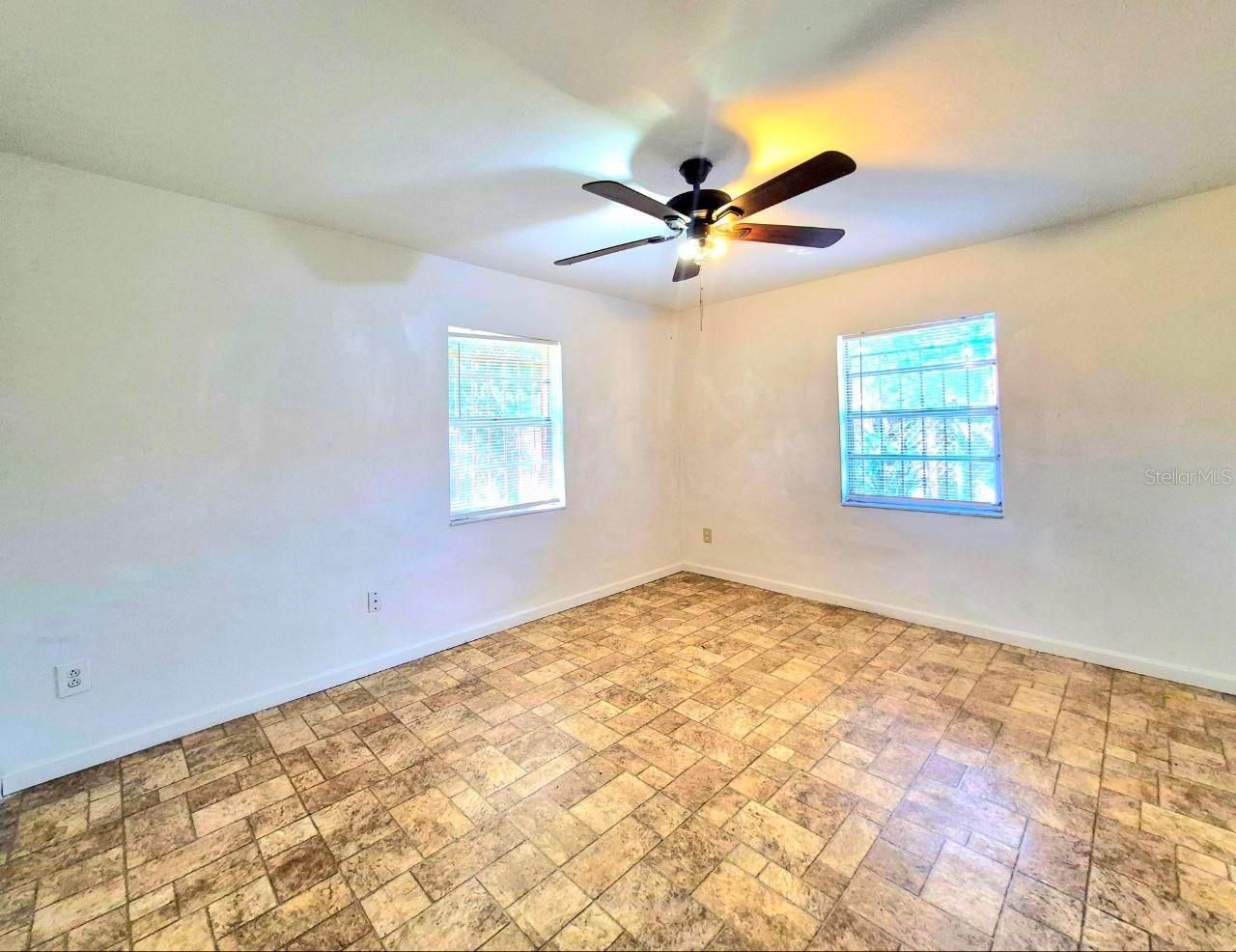 Image 23 of 40 For 2413 38th Avenue