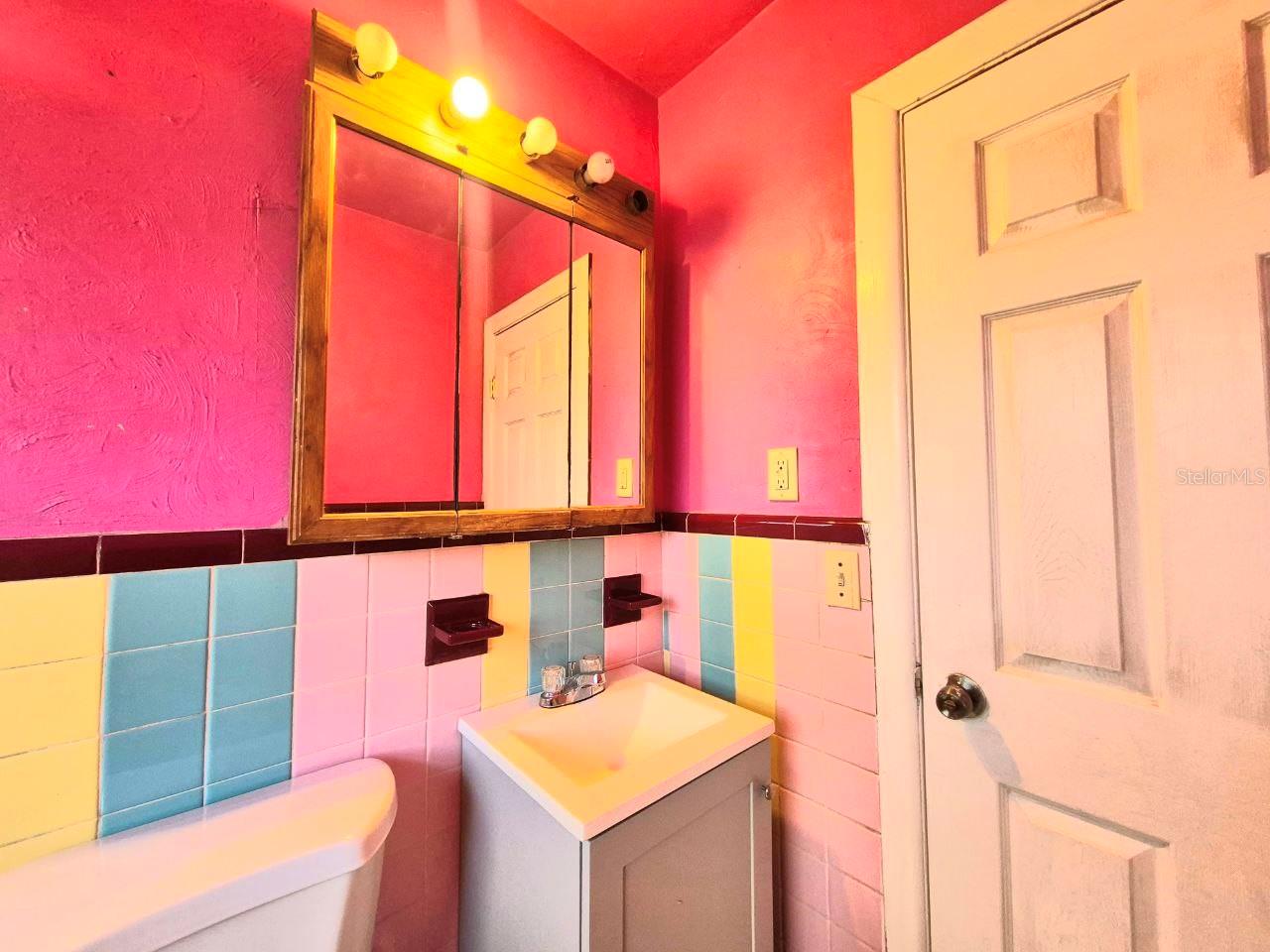 Image 31 of 40 For 2413 38th Avenue