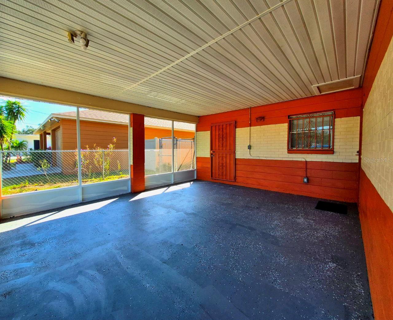 Image 6 of 40 For 2413 38th Avenue