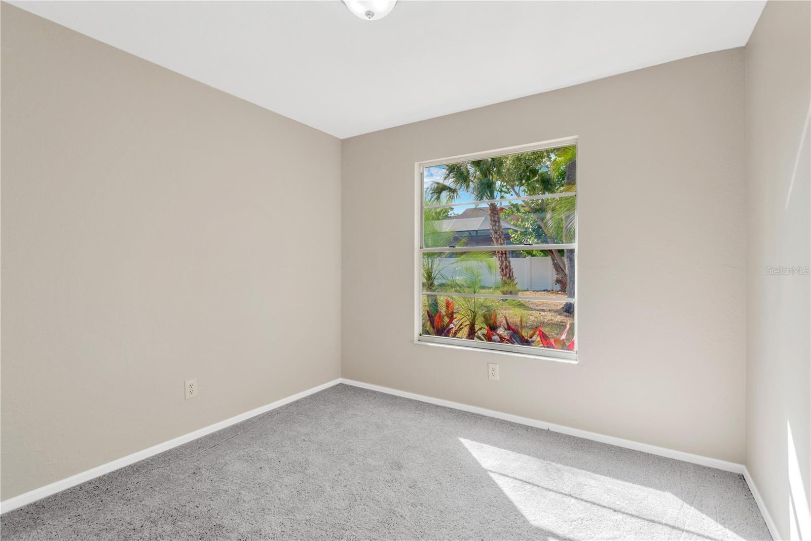 Image 16 of 18 For 6509 Englewood Avenue