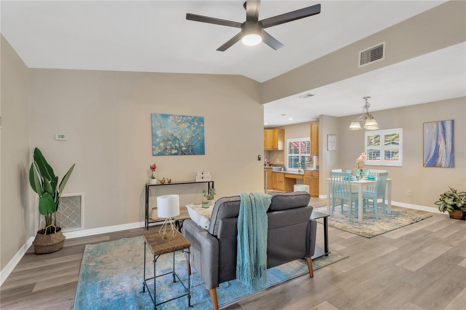 Image 5 of 18 For 6509 Englewood Avenue