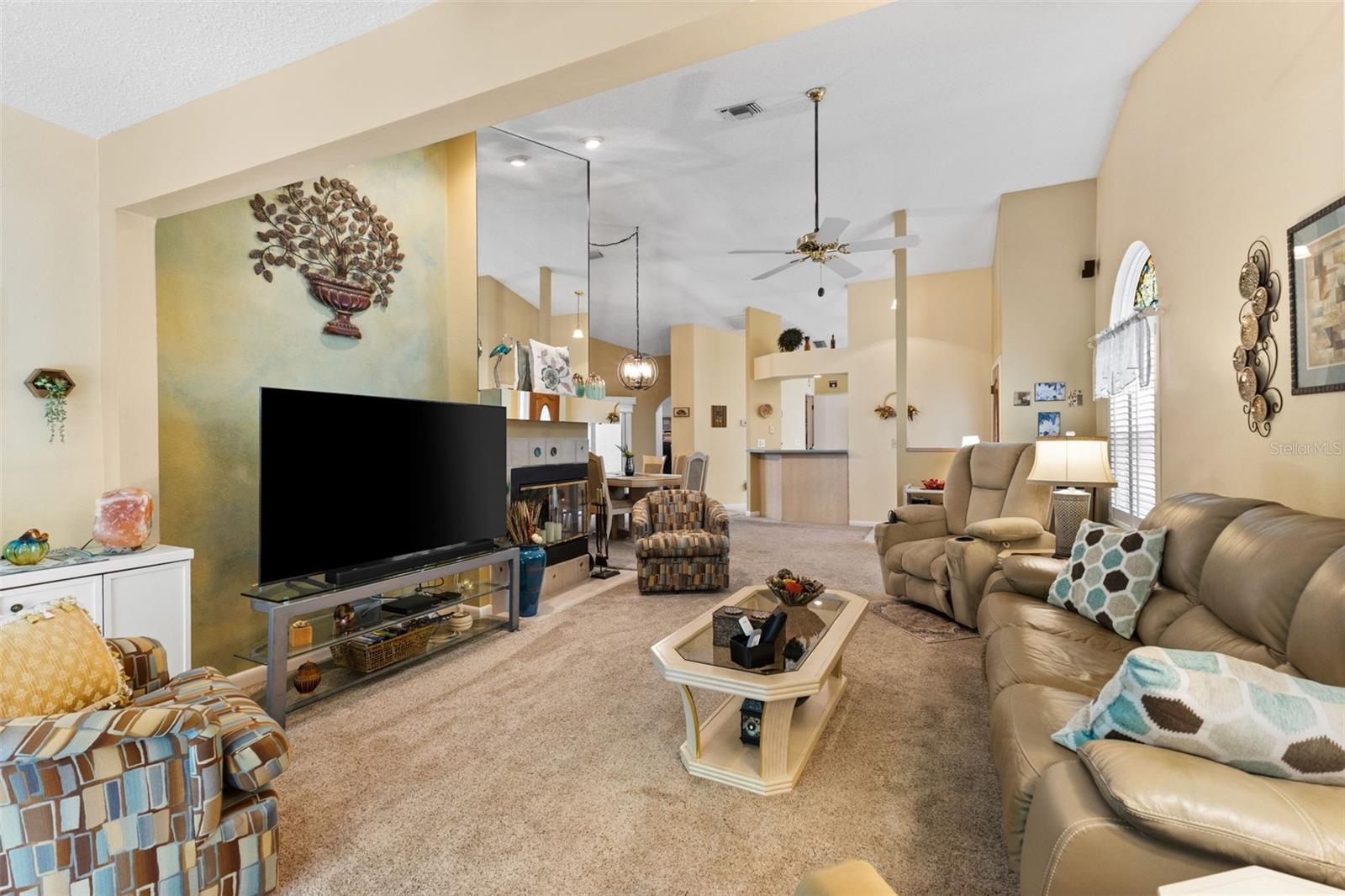 Image 10 of 35 For 3690 Darston Street