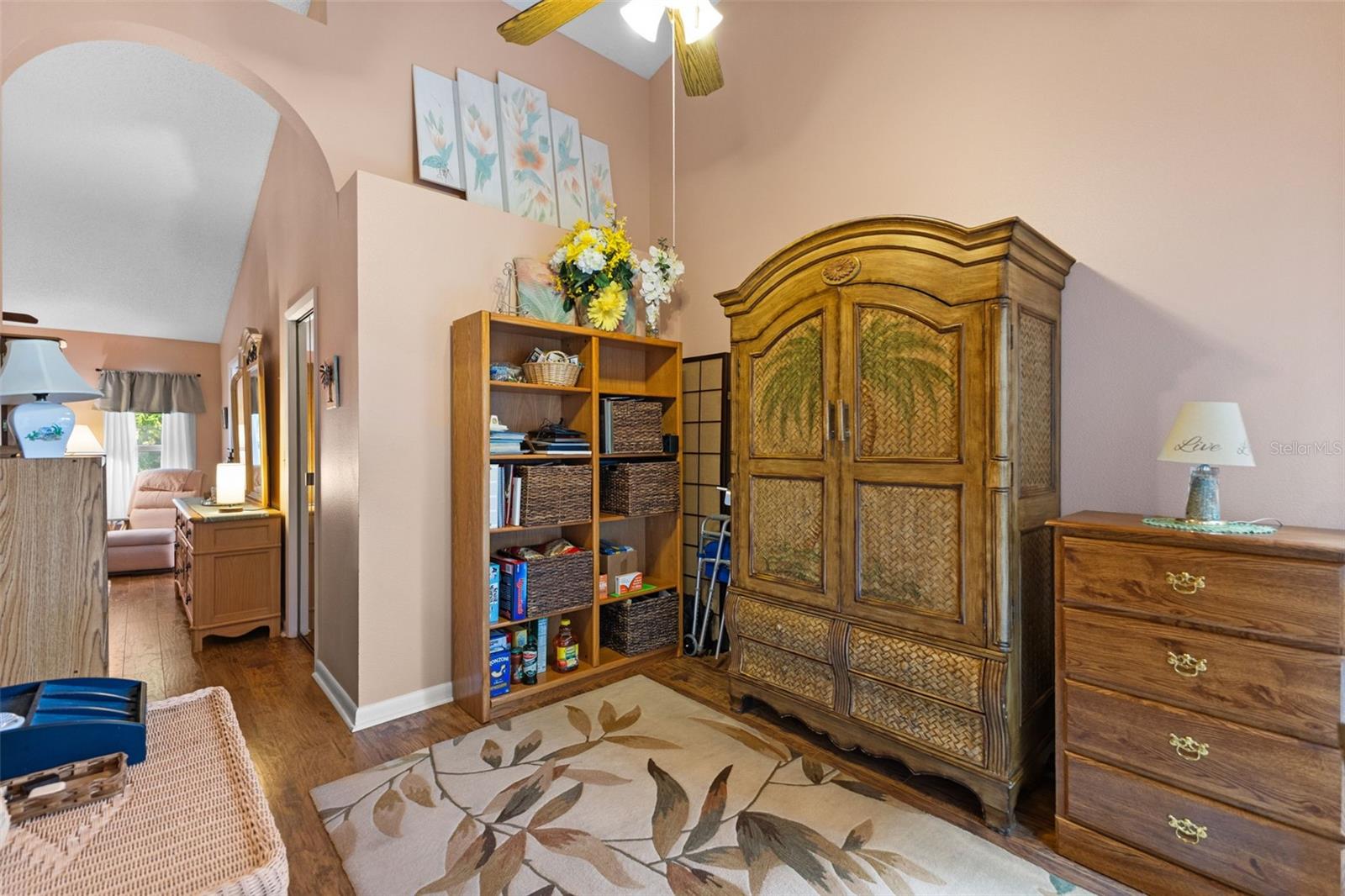 Image 16 of 35 For 3690 Darston Street