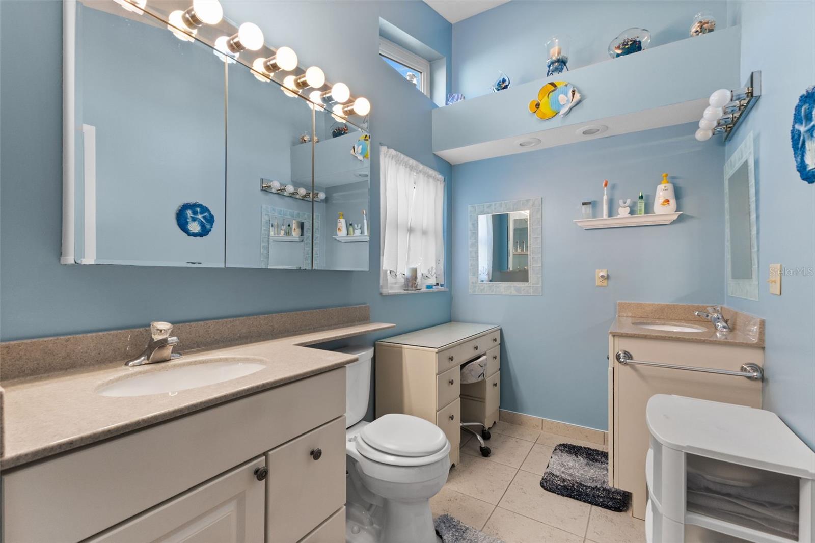 Image 18 of 35 For 3690 Darston Street