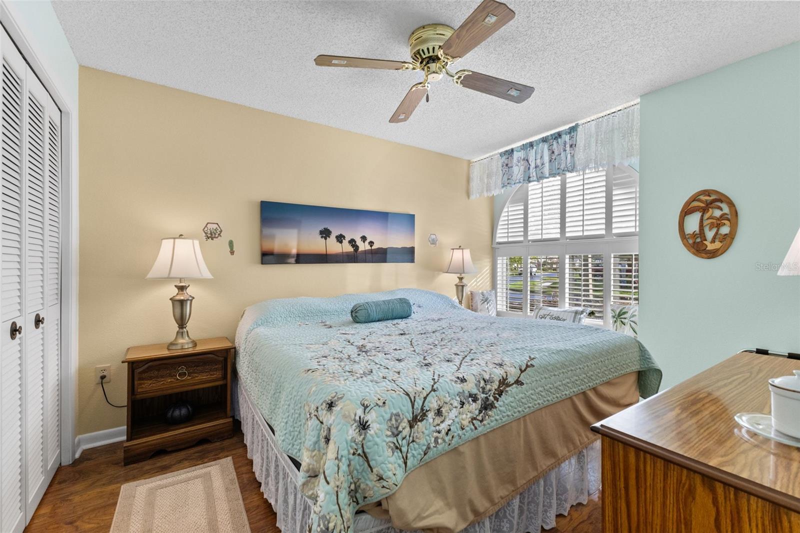 Image 23 of 35 For 3690 Darston Street