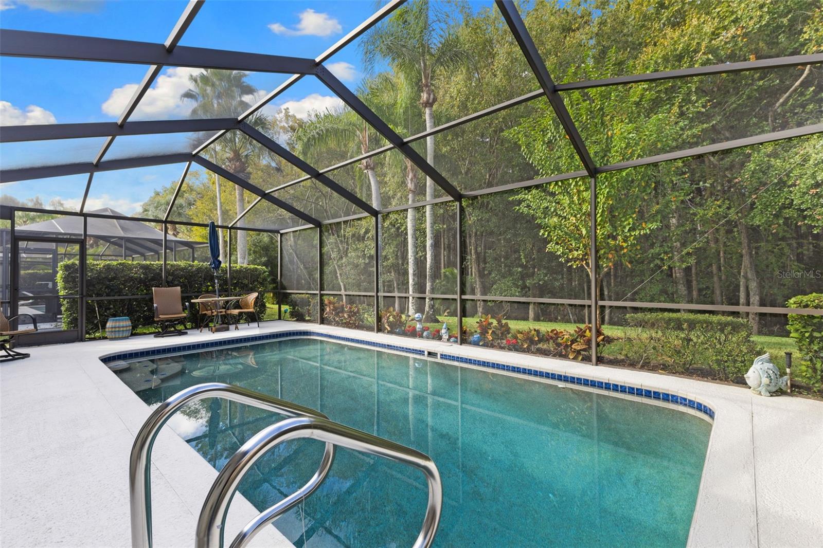 Image 5 of 35 For 3690 Darston Street