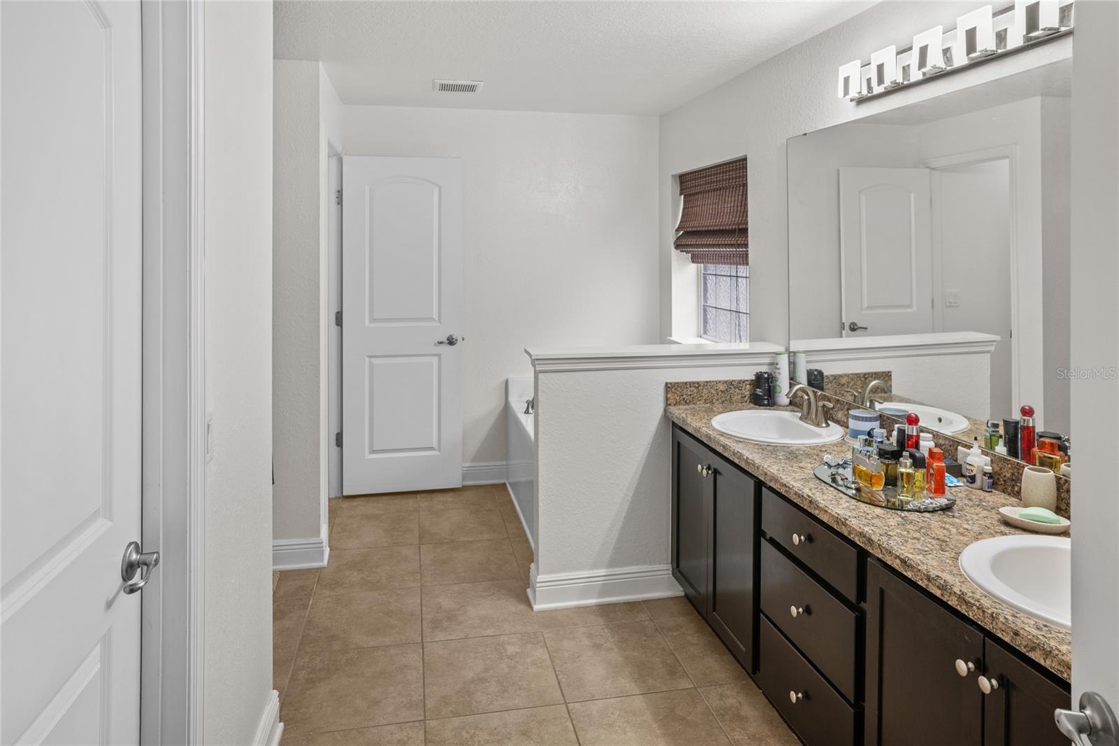 Image 17 of 29 For 9645 Jaybird Lane