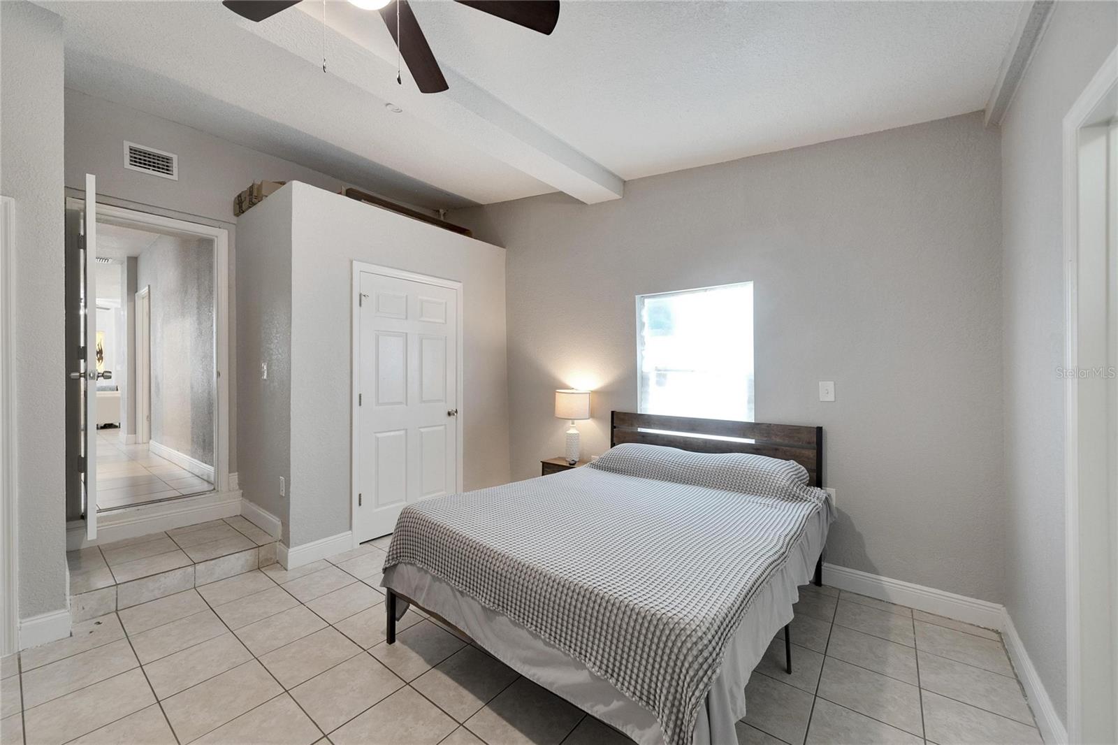 Image 24 of 29 For 3651 Haines Road N