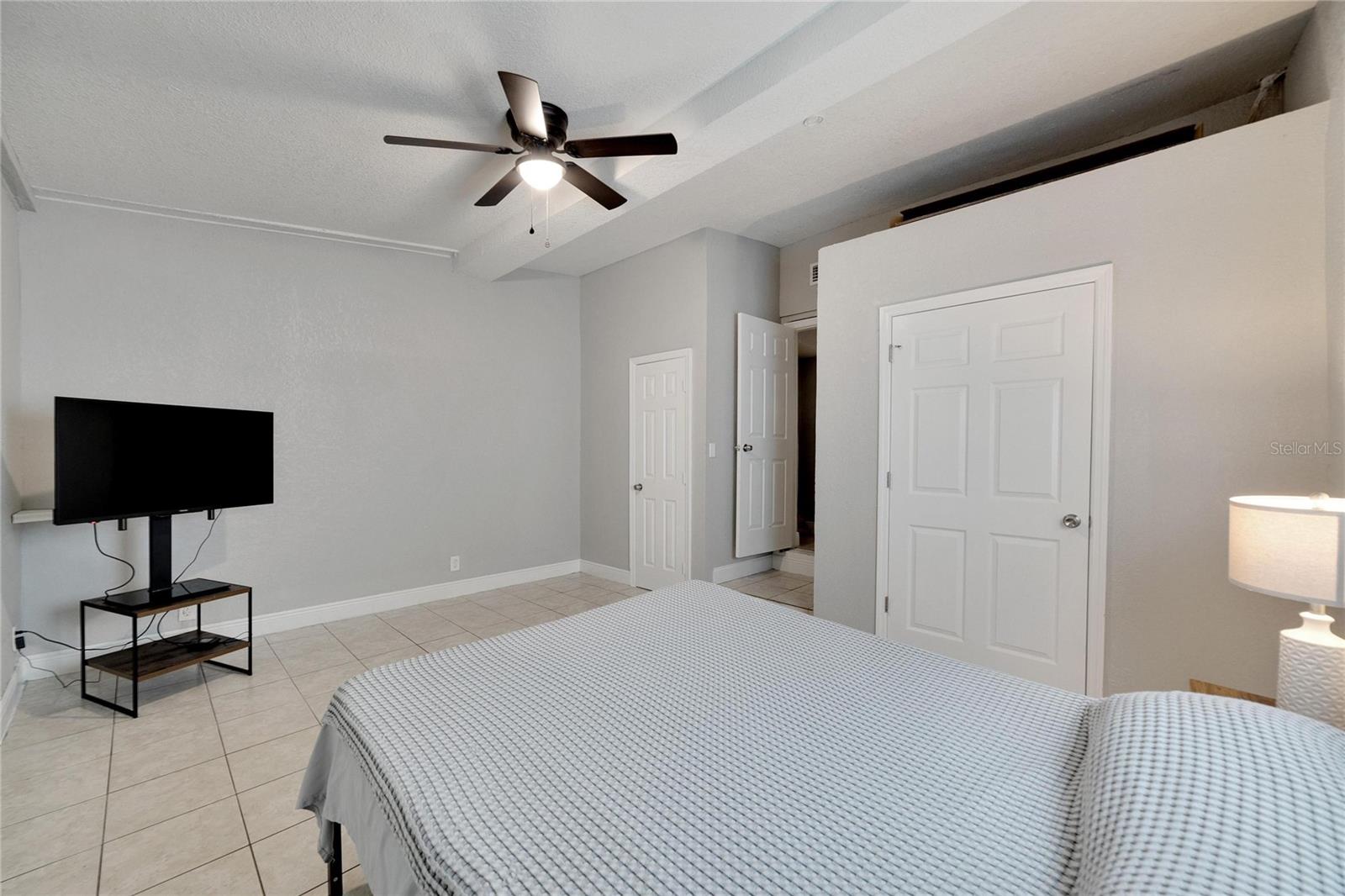 Image 25 of 29 For 3651 Haines Road N