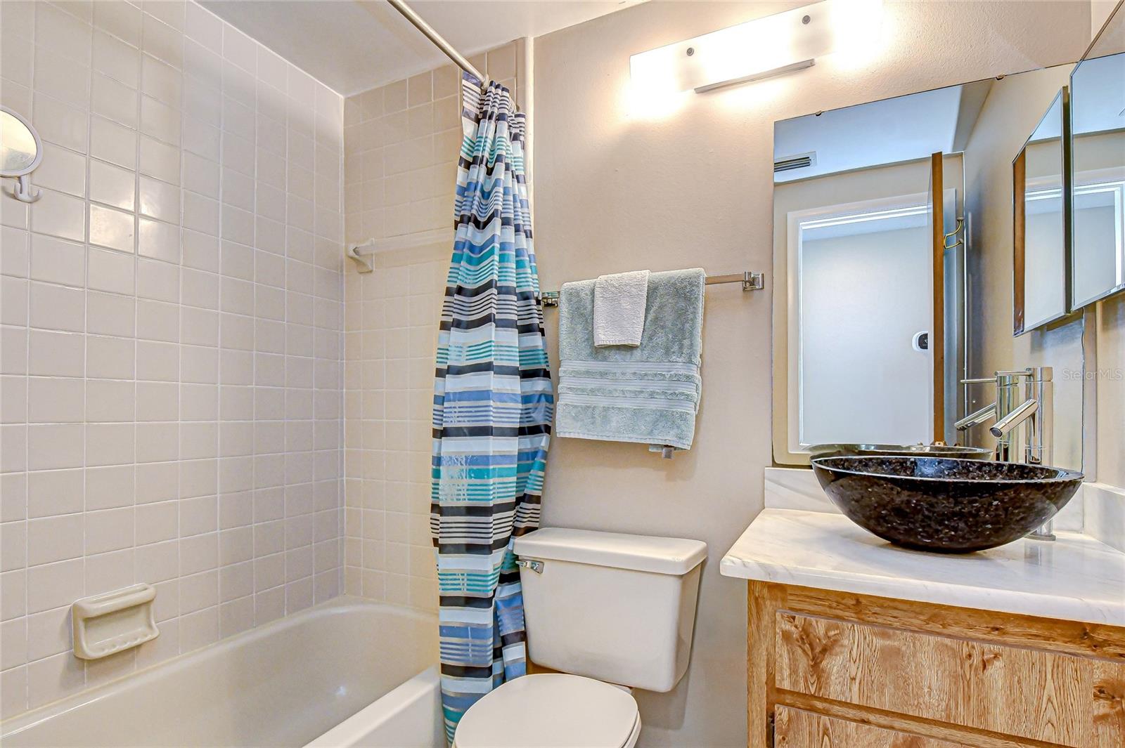 Image 26 of 36 For 3805 Bell Grande Drive