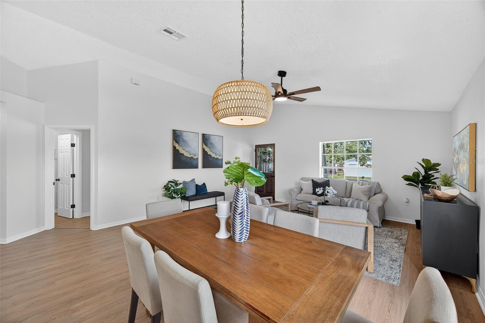 Image 12 of 58 For 2702 Saint John Street