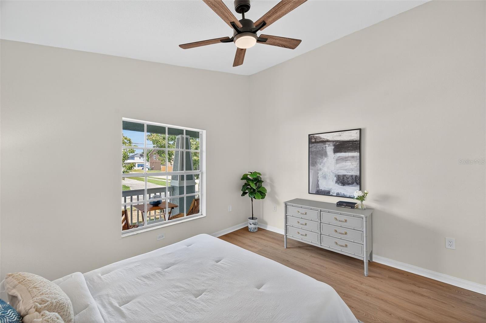 Image 21 of 58 For 2702 Saint John Street