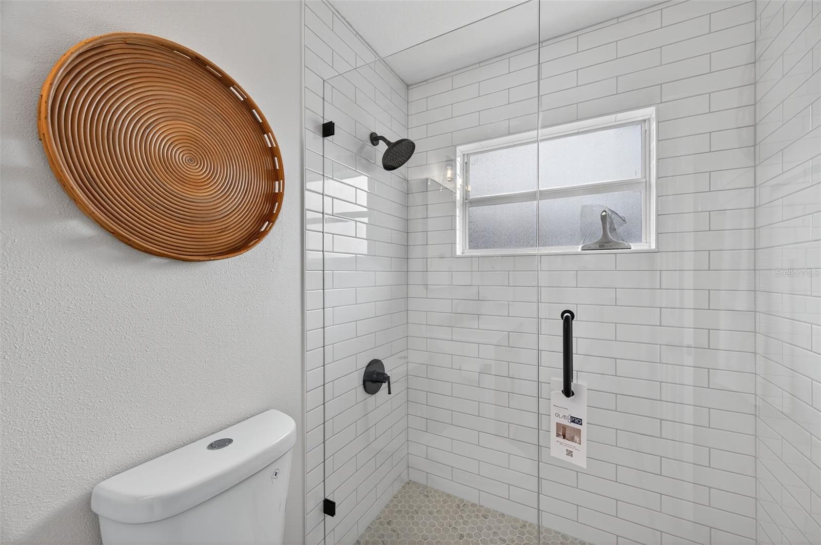 Image 24 of 58 For 2702 Saint John Street