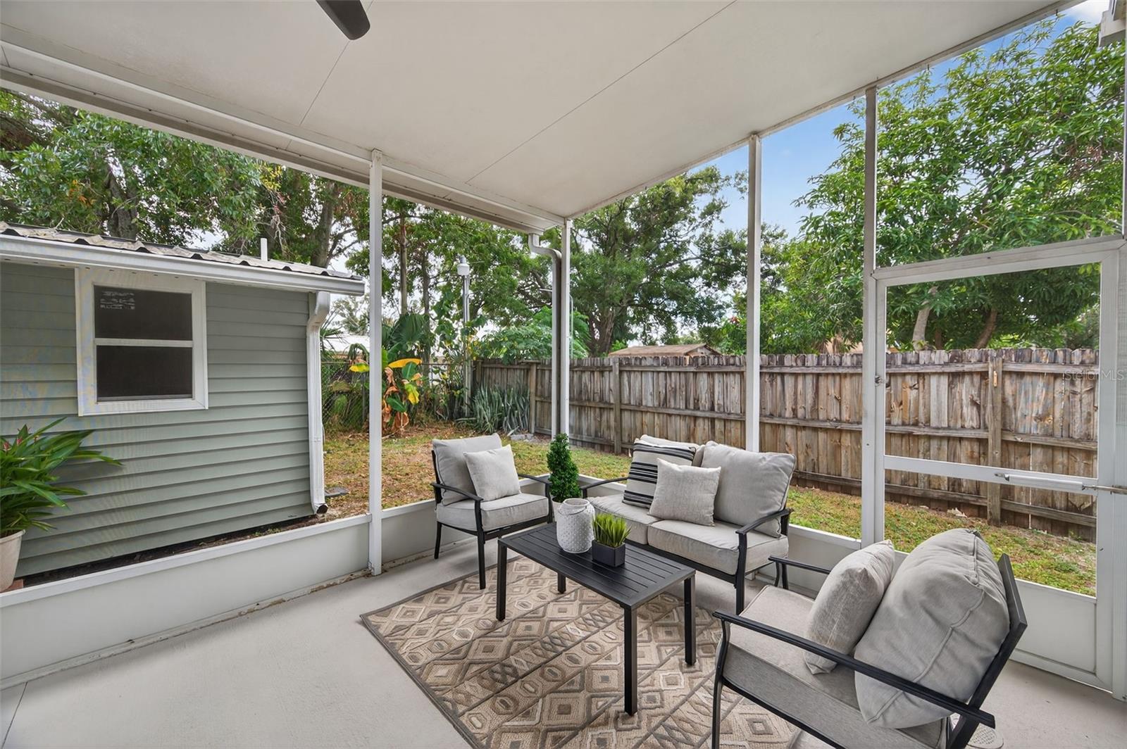 Image 44 of 58 For 2702 Saint John Street