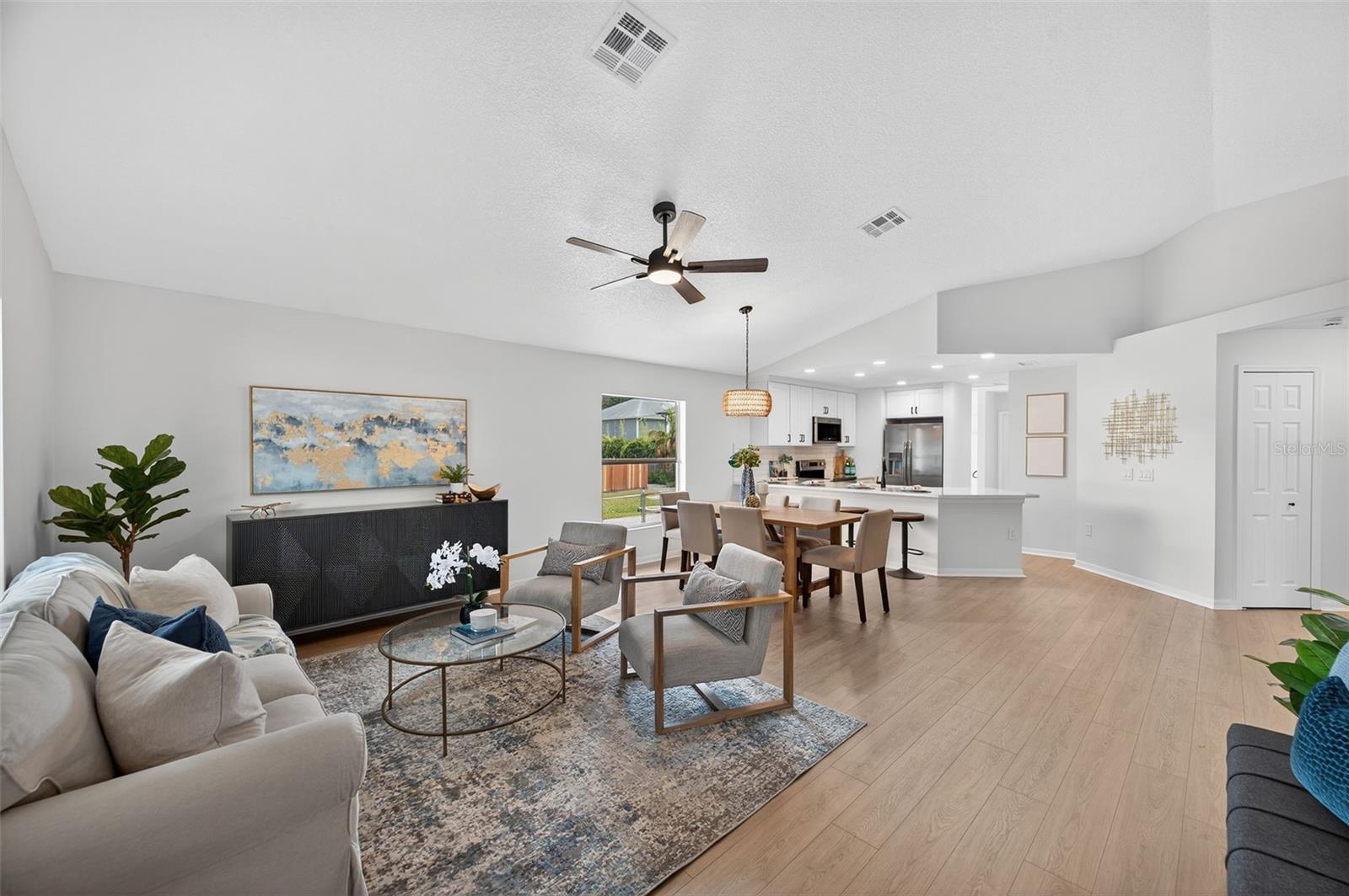 Image 9 of 58 For 2702 Saint John Street