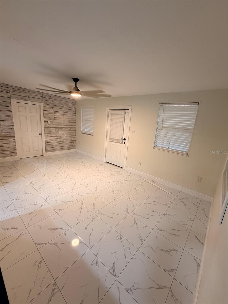 Image 2 of 15 For 1720 Park Drive