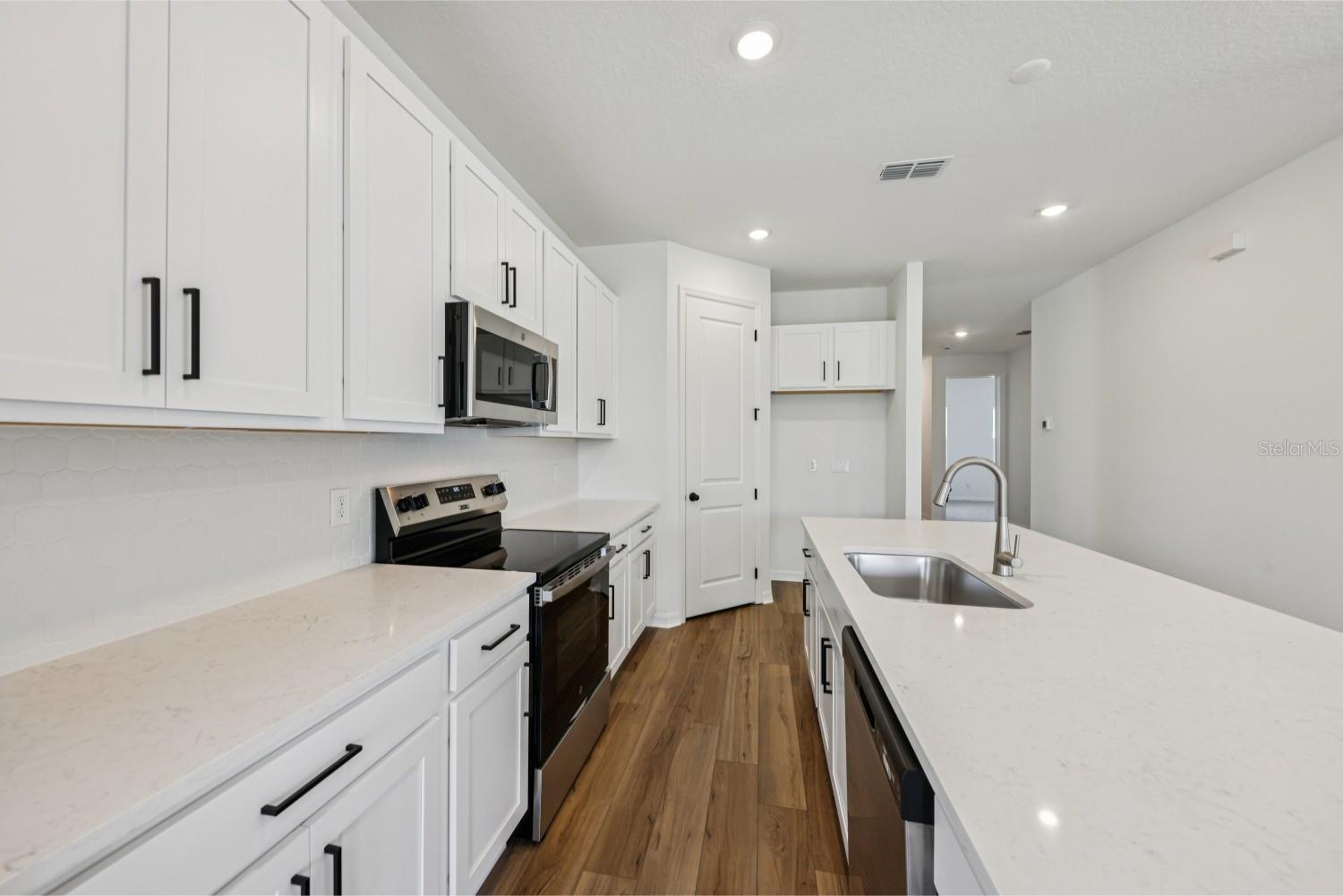 Image 16 of 42 For 5750 Cattle Ranch Dr