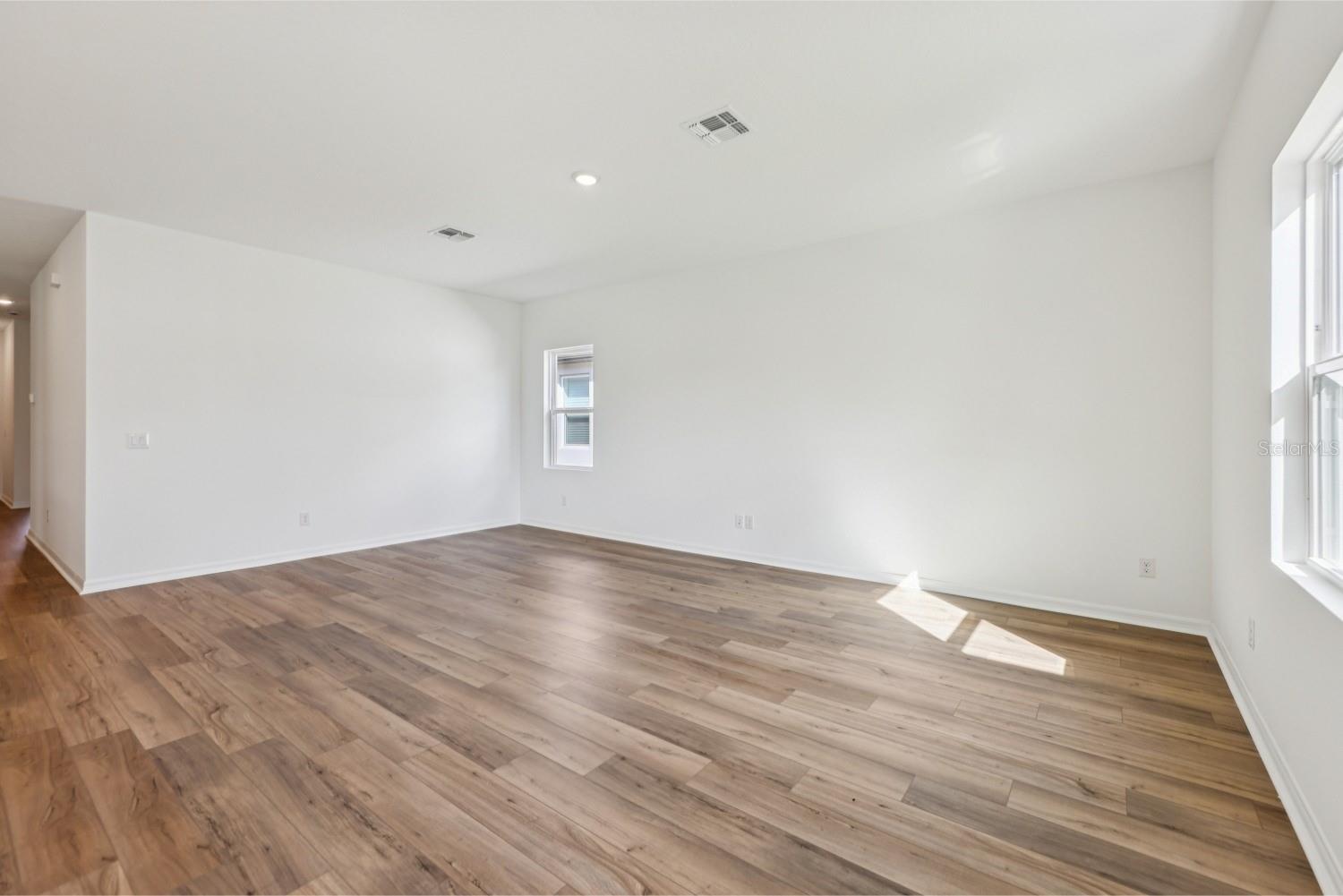 Image 8 of 42 For 5750 Cattle Ranch Dr