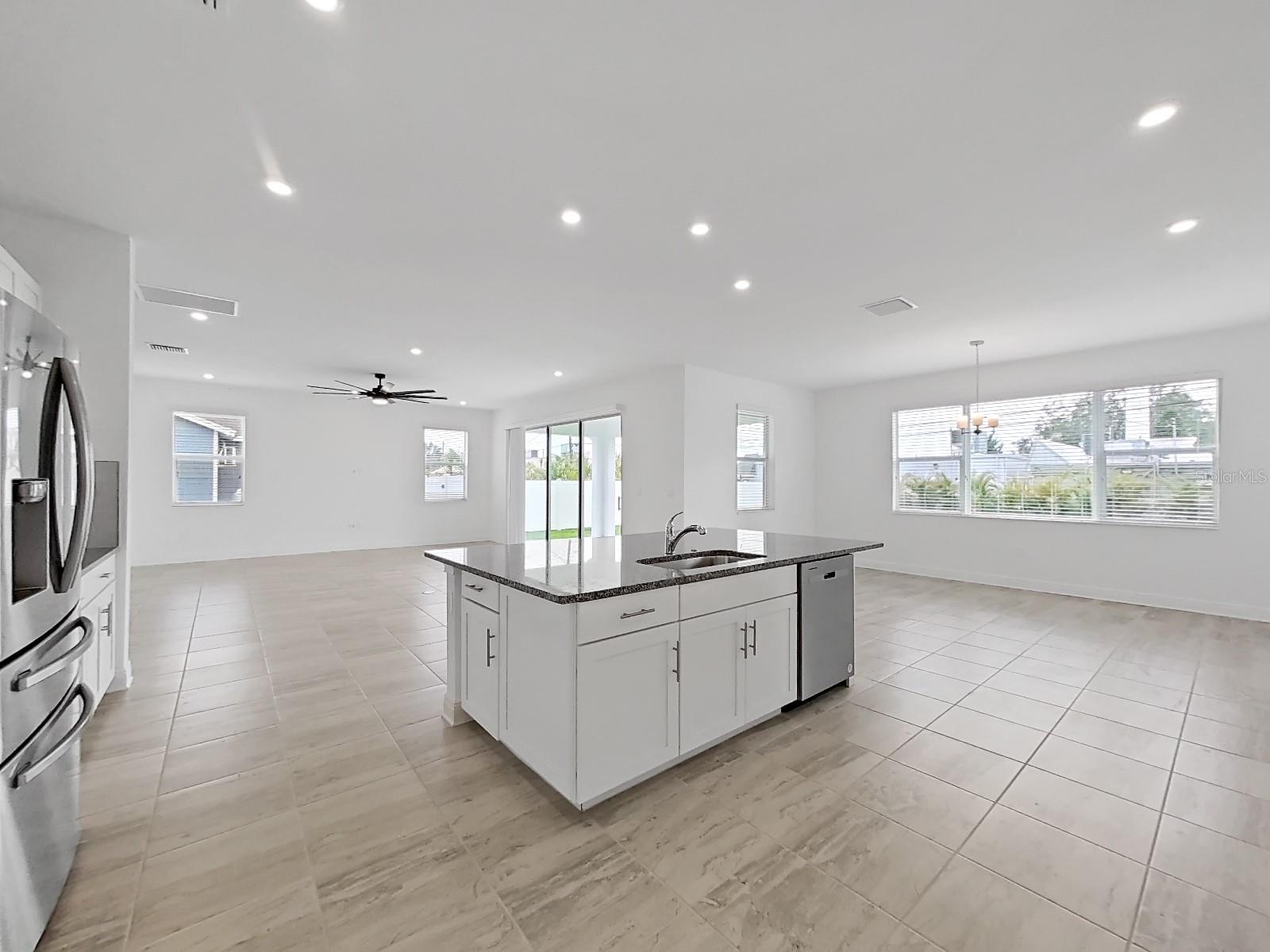 Image 11 of 44 For 3816 North A Street