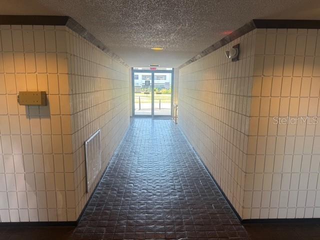 Image 3 of 27 For 2583 Countryside Boulevard 3307