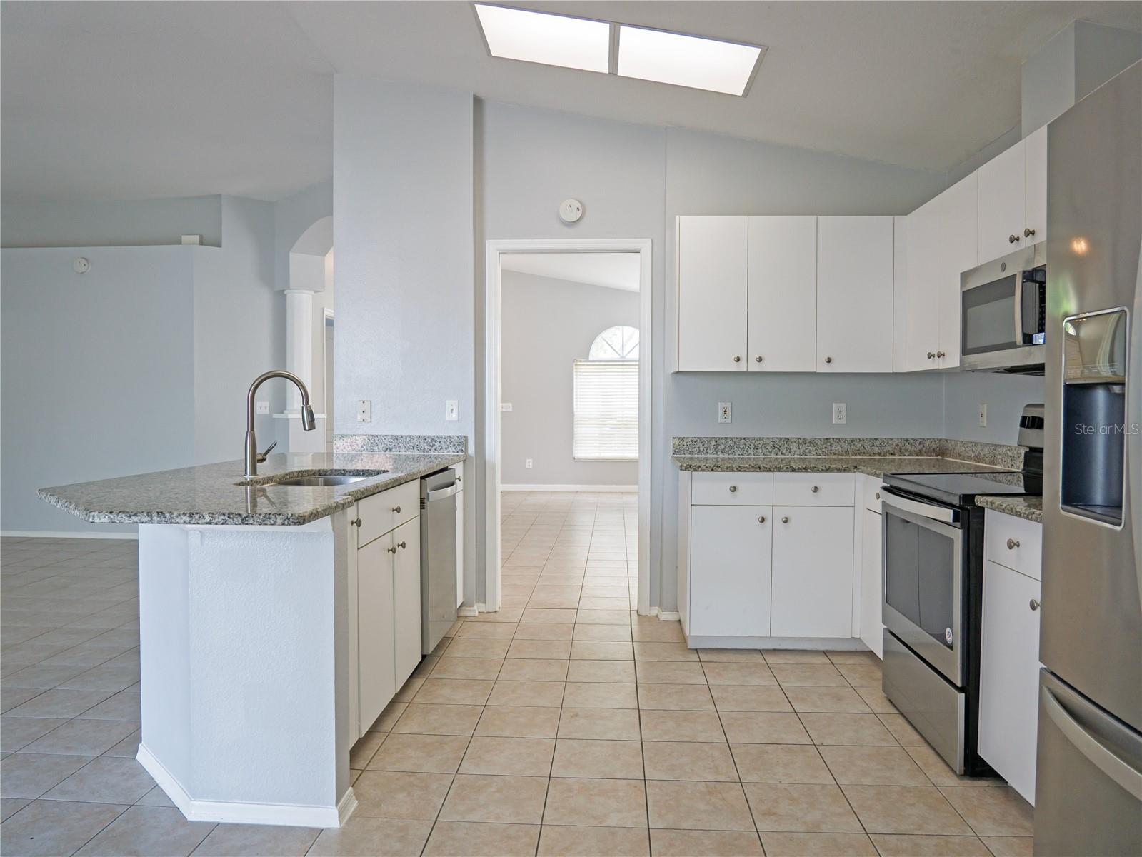 Image 13 of 41 For 4768 Ridgemoor Circle